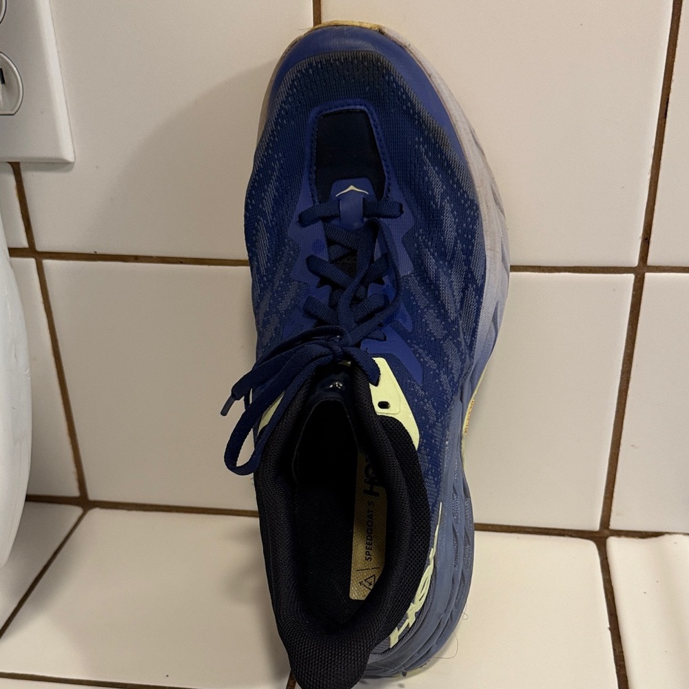 Women’s Hoka Speedgoat 5 trail running shoe.  Navy and Lemon.